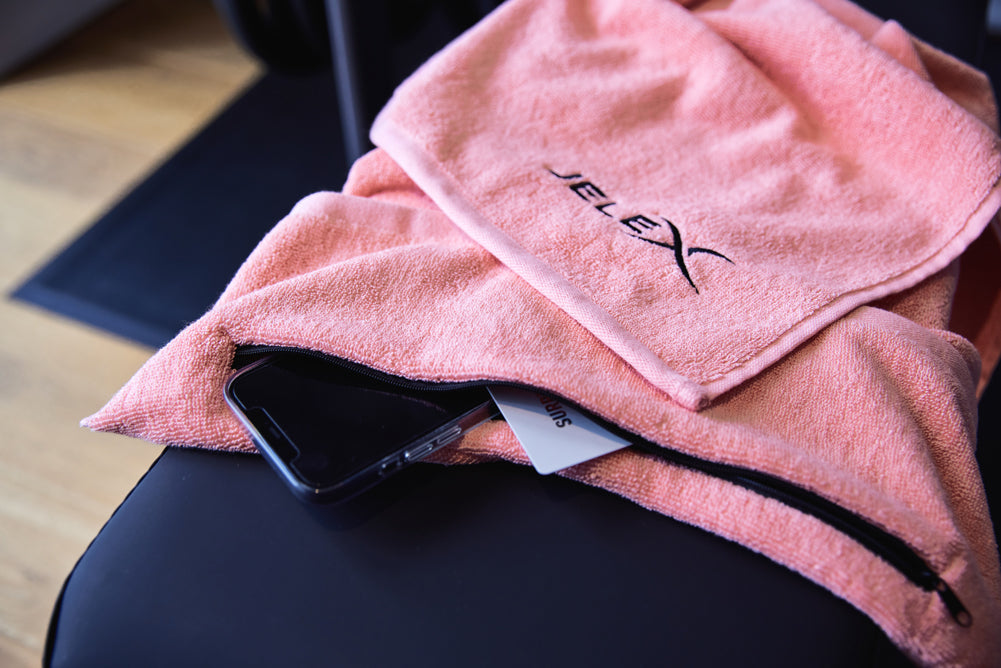 JELEX "100FIT" Fitness handdoek met zak roze
